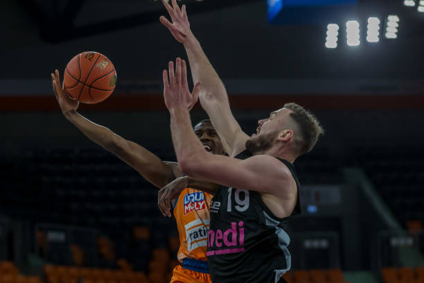 是在进攻区 是在进攻区